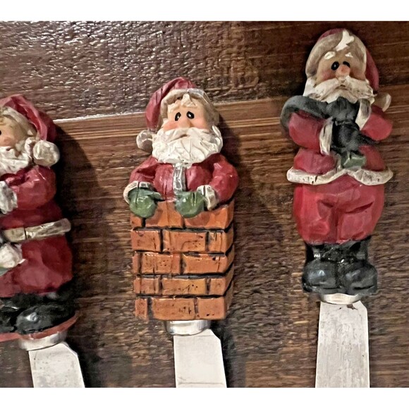 Vintage Cedar Creek Collection Santa Holiday House with 5 Cheese Spreaders Set - Picture 3 of 12